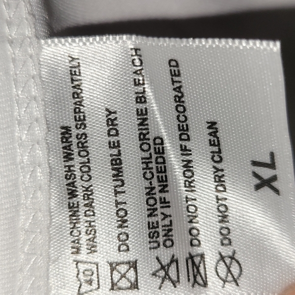 2 T-Shirts. Tupac. Uma Thurman in Pulp Fiction. Size XL . Silky-like material. - Picture 7 of 9